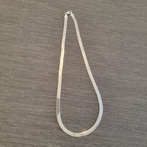Necklace (Silver)